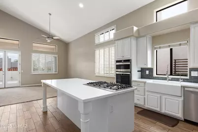 5893 N Misty Ridge Drive, Tucson, AZ 85718 - Photo 13