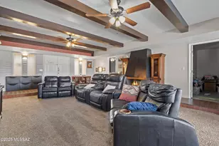 8537 E Pine Valley Dr, Tucson, AZ 85710 - Photo 9