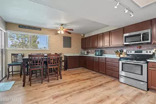 8537 E Pine Valley Dr, Tucson, AZ 85710 - Photo 11