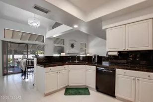 8279 N Westcliff Dr, Tucson, AZ 85743 - Photo 11