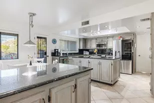 7330 N Michelle Pl, Tucson, AZ 85704 - Photo 9