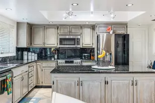 7330 N Michelle Pl, Tucson, AZ 85704 - Photo 17