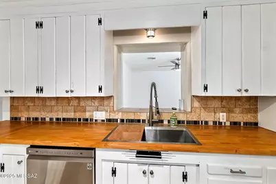 933 N Columbus Boulevard, Tucson, AZ 85711 - Photo 9