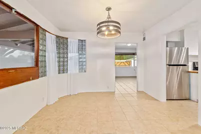 933 N Columbus Boulevard, Tucson, AZ 85711 - Photo 11