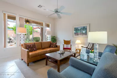 14106 N Buckingham Drive, Oro Valley, AZ 85755 - Photo 13