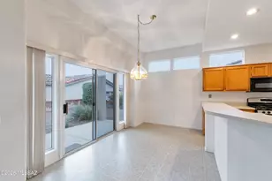 2065 E Bighorn Mountain Dr, Oro Valley, AZ 85755 - Photo 19