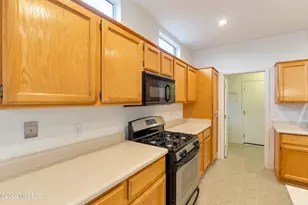 2065 E Bighorn Mountain Dr, Oro Valley, AZ 85755 - Photo 21