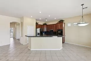 13066 N Kenosha Bluff Dr, Marana, AZ 85658 - Photo 11