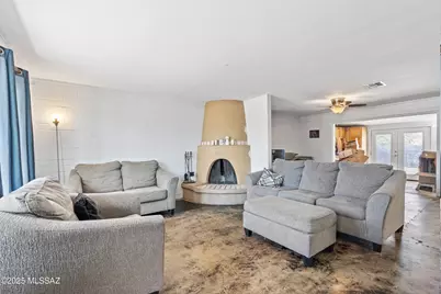 6241 E 34th Street, Tucson, AZ 85711 - Photo 1