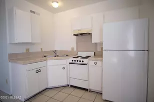 2462 N Balboa Ave, Tucson, AZ 85705 - Photo 5