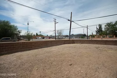 2462 N Balboa Avenue, Tucson, AZ 85705 - Photo 15