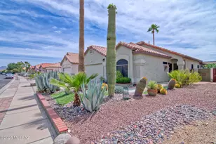 7956 N Panamint Dr, Tucson, AZ 85743 - Photo 5