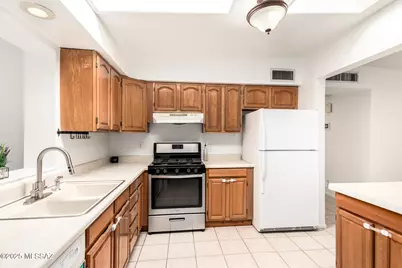 6322 E Colgate Drive, Tucson, AZ 85710 - Photo 7