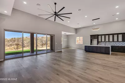 2399 Della Roccia Court, Oro Valley, AZ 85737 - Photo 5