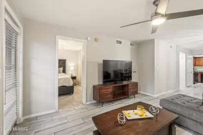 5800 N Kolb Road #1104, Tucson, AZ 85750 - Photo 9