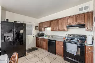 1917 W La Osa Dr, Tucson, AZ 85705 - Photo 9