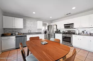 3576 N Boyce Spring Ln, Tucson, AZ 85745 - Photo 13