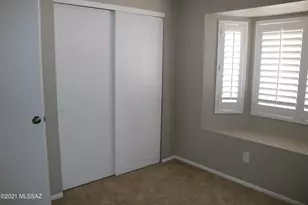 4784 W Daphne Ln, Tucson, AZ 85742 - Photo 11