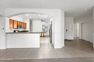 941 N Desert Deer Pass, Green Valley, AZ 85614 - Photo 9