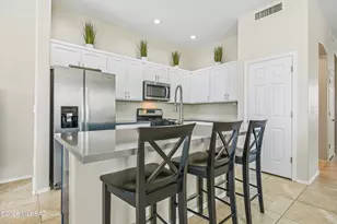 13711 N Bushwacker Pl, Oro Valley, AZ 85755 - Photo 15