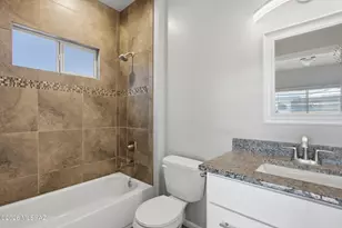 173 E Stone Ct, Tucson, AZ 85705 - Photo 21