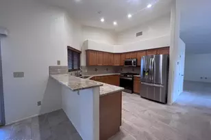 983 W Eagle Look Ln, Oro Valley, AZ 85737 - Photo 5