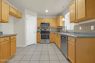 2893 S Quinn Dr, Tucson, AZ 85730 - Photo 3