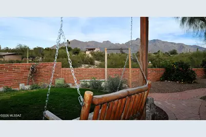 5625 N Genematas Drive, Tucson, AZ 85704 - Photo 9