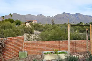 5625 N Genematas Dr, Tucson, AZ 85704 - Photo 7
