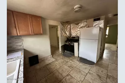 814 W Budmoore Terrace, Tucson, AZ 85705 - Photo 13