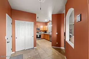 518 W Parkwood Ct, Green Valley, AZ 85614 - Photo 3