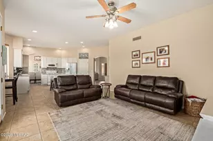 11962 N Crescendo Dr, Tucson, AZ 85737 - Photo 13