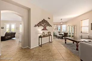 11962 N Crescendo Dr, Tucson, AZ 85737 - Photo 3