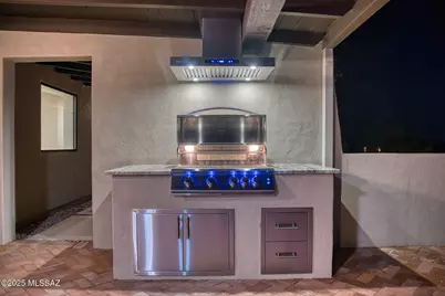 1502 E Indian Wells Road, Tucson, AZ 85718 - Photo 23