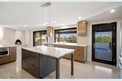 1502 E Indian Wells Road, Tucson, AZ 85718 - Photo 3