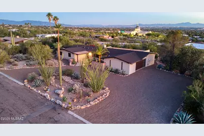 1502 E Indian Wells Road, Tucson, AZ 85718 - Photo 13