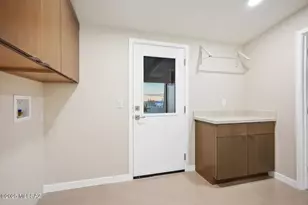 1502 E Indian Wells Rd, Tucson, AZ 85718 - Photo 41