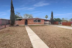 4922 E Lee St, Tucson, AZ 85712 - Photo 1
