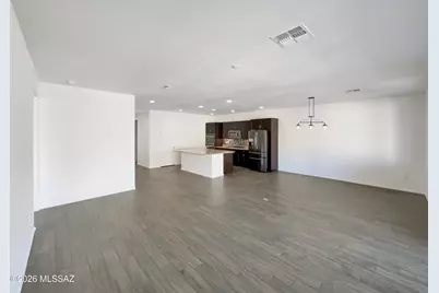 11104 W Dawnlight Drive, Marana, AZ 85653 - Photo 3
