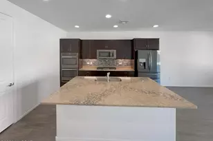 11104 W Dawnlight Dr, Marana, AZ 85653 - Photo 9