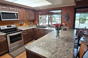 1002 E Geneva St, Sunsites, AZ 85625 - Photo 19