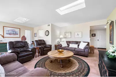 841 W La Calandria, Green Valley, AZ 85622 - Photo 5