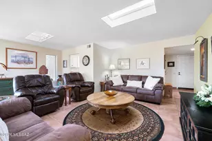 841 W la Calandria, Green Valley, AZ 85622 - Photo 5