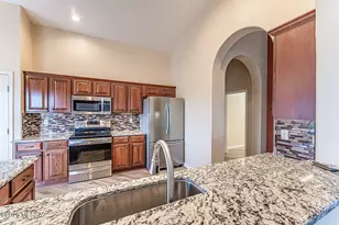 3467 S Waterfall Dr, Green Valley, AZ 85614 - Photo 15