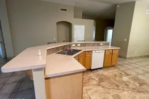 7736 N Sun Flair Dr, Tucson, AZ 85741 - Photo 7