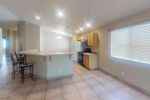 7736 N Sun Flair Dr, Tucson, AZ 85741 - Photo 5