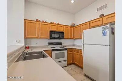 868 E Grass Meadow Place, Oro Valley, AZ 85755 - Photo 9