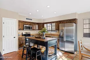 10350 N Mineral Spring Ln, Tucson, AZ 85737 - Photo 13