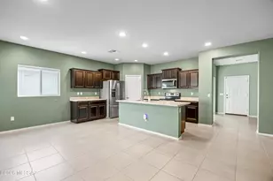 21470 E Volunteer Dr, Red Rock, AZ 85145 - Photo 13