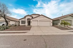 10215 E Mary Dr, Tucson, AZ 85730 - Photo 1